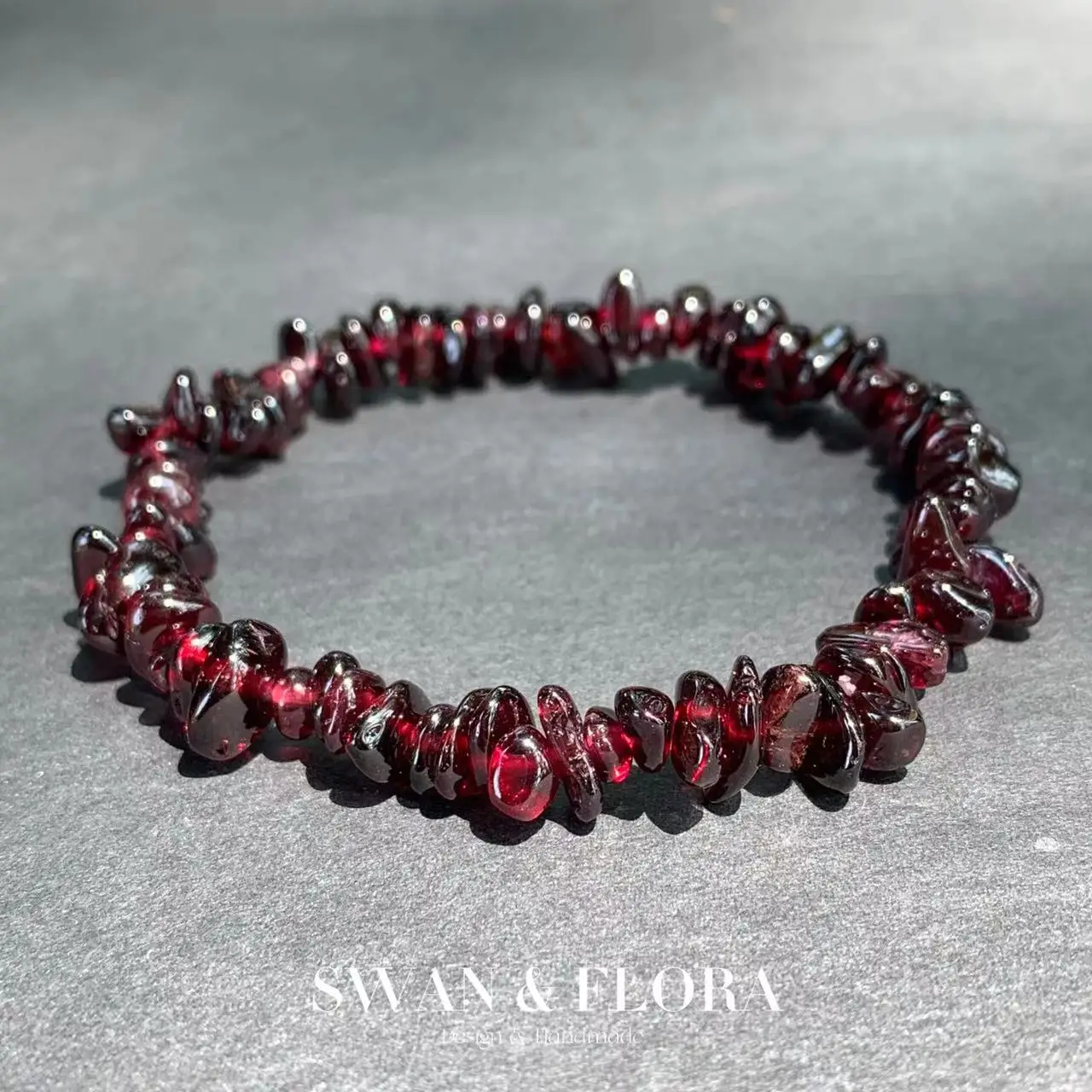 Gemstone Bracelet Healing - สร้อยข้อมือโกเมนธรรมชาติสําหรับผู้หญิงสร้อยข้อมือคริสตัลเครื่องประดับหินสีแดงขายส่ง Healing Energy ของขวัญ Lucky